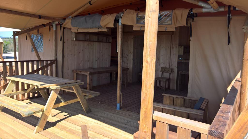 Hotel Marusina Olive Hills - Glamping & Minicamp Punat Exterior foto
