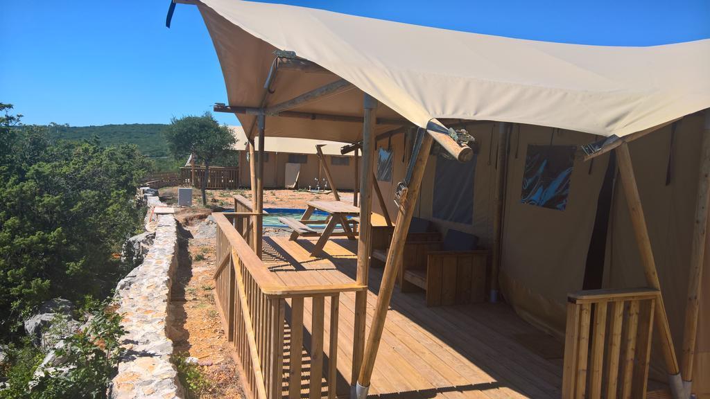 Hotel Marusina Olive Hills - Glamping & Minicamp Punat Exterior foto