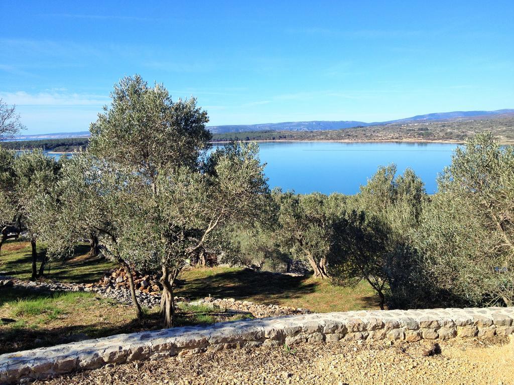 Hotel Marusina Olive Hills - Glamping & Minicamp Punat Exterior foto