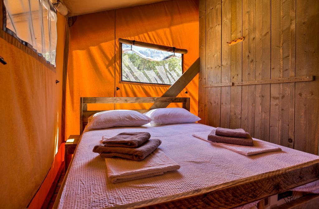 Hotel Marusina Olive Hills - Glamping & Minicamp Punat Exterior foto